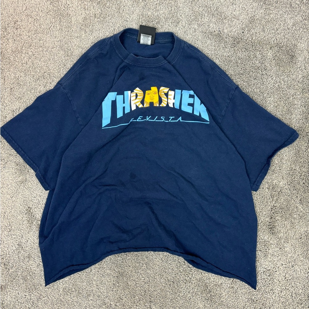 Cropped navy‎ thrasher revista tshirt
